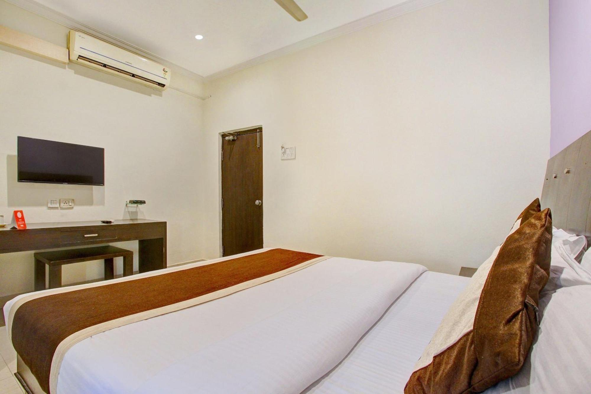Hotel Super Collection O Alekhya Residency Hyderabad Exterior foto
